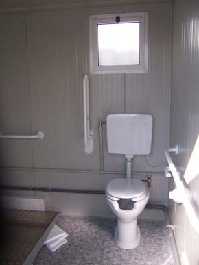 interieur-PMR-sanitaire-PMR-sur-mesures-2wc-1douche-1urinoir.jpg