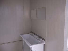 lave-mains-bungalow-sanitaire-6m-5wc-2urinoirs.jpg